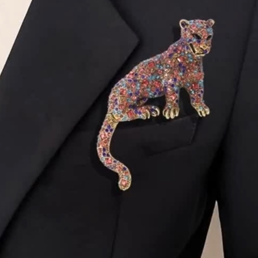 Panther Brooch - Picture 3 of 10